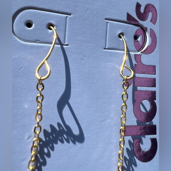 Claire's Gold-tone Pink and White Pom Pom Rainbow Pierced Fish hook Earrings - Picture 6 of 7